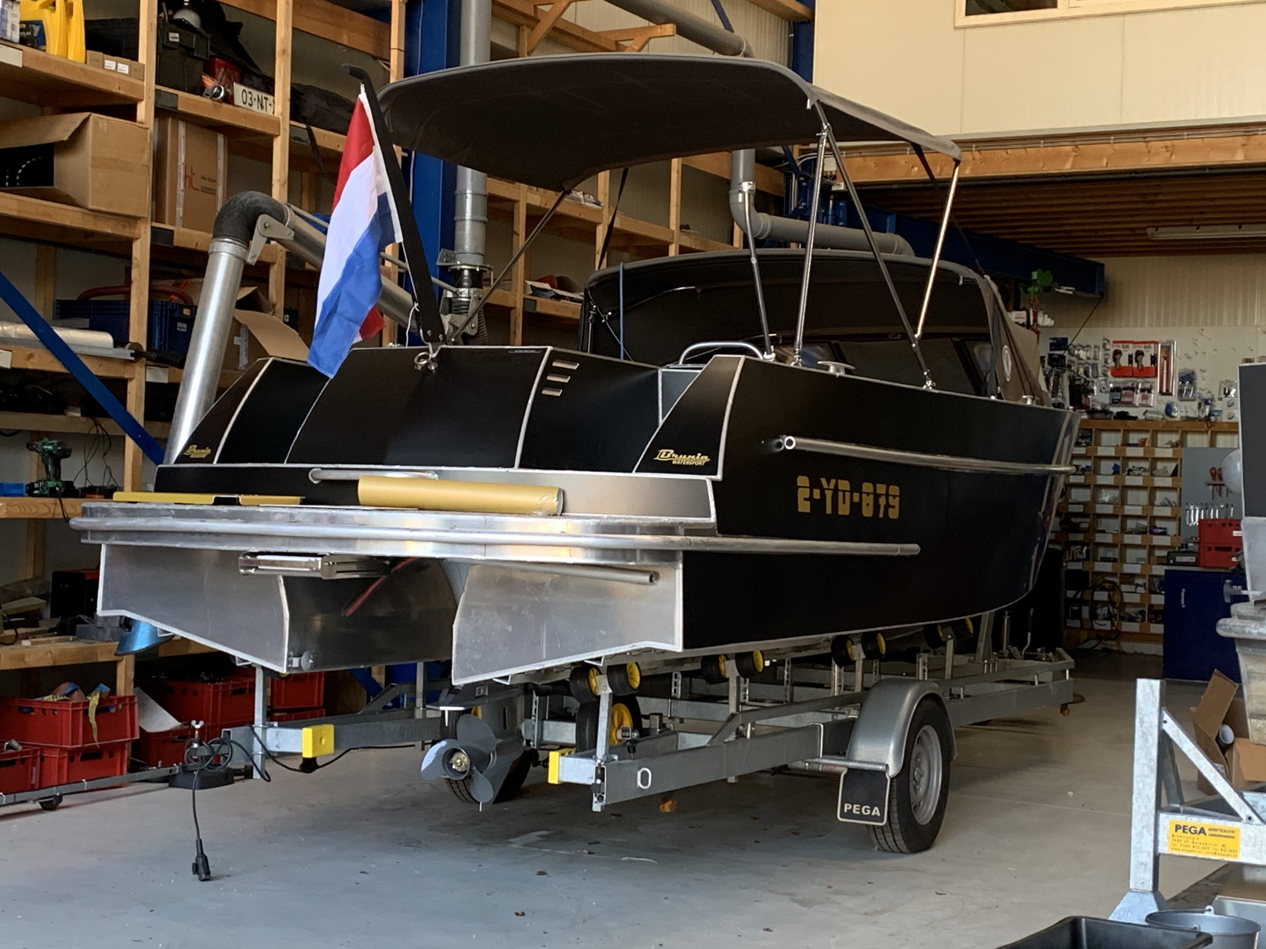 Lees meer over het artikel Project op maat: Van Vossen Tender 888